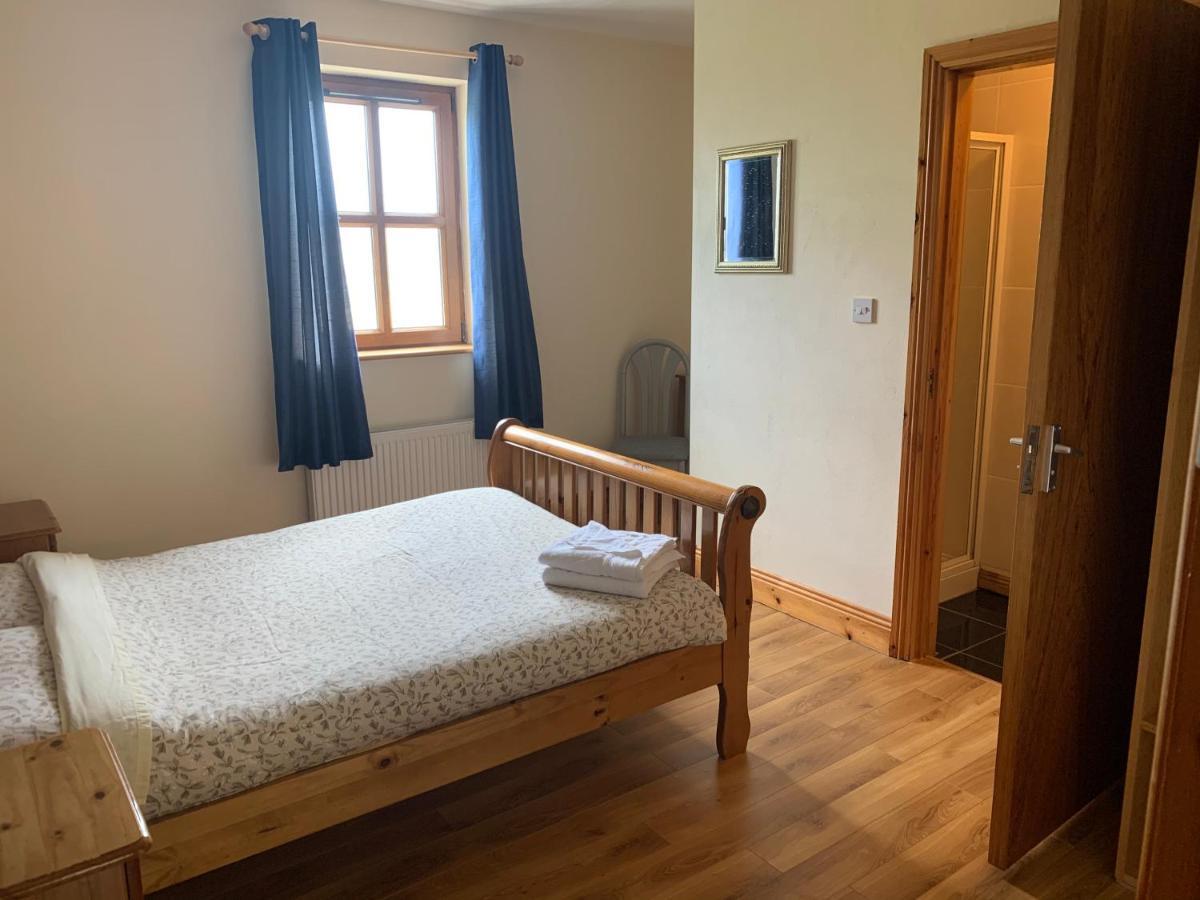 Clare'S Rock Self-Catering Accommodation Carron Esterno foto